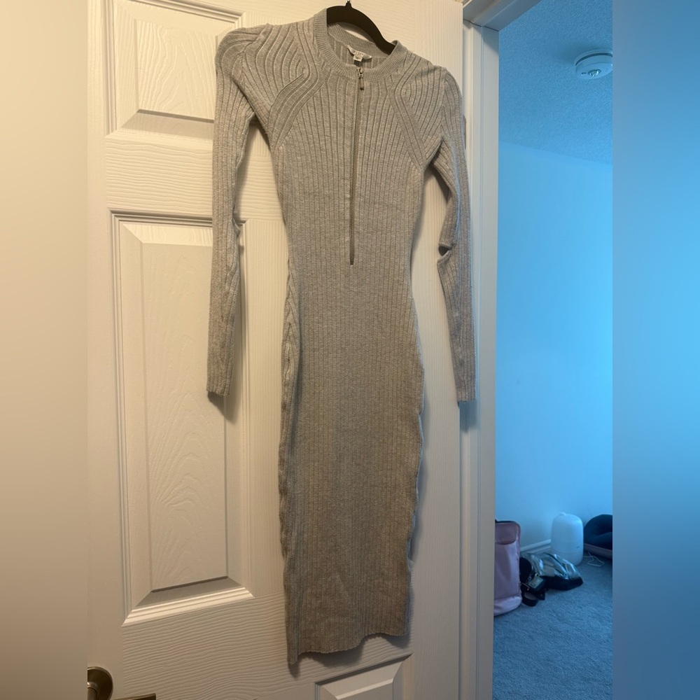 GUESS midi dress in grey
